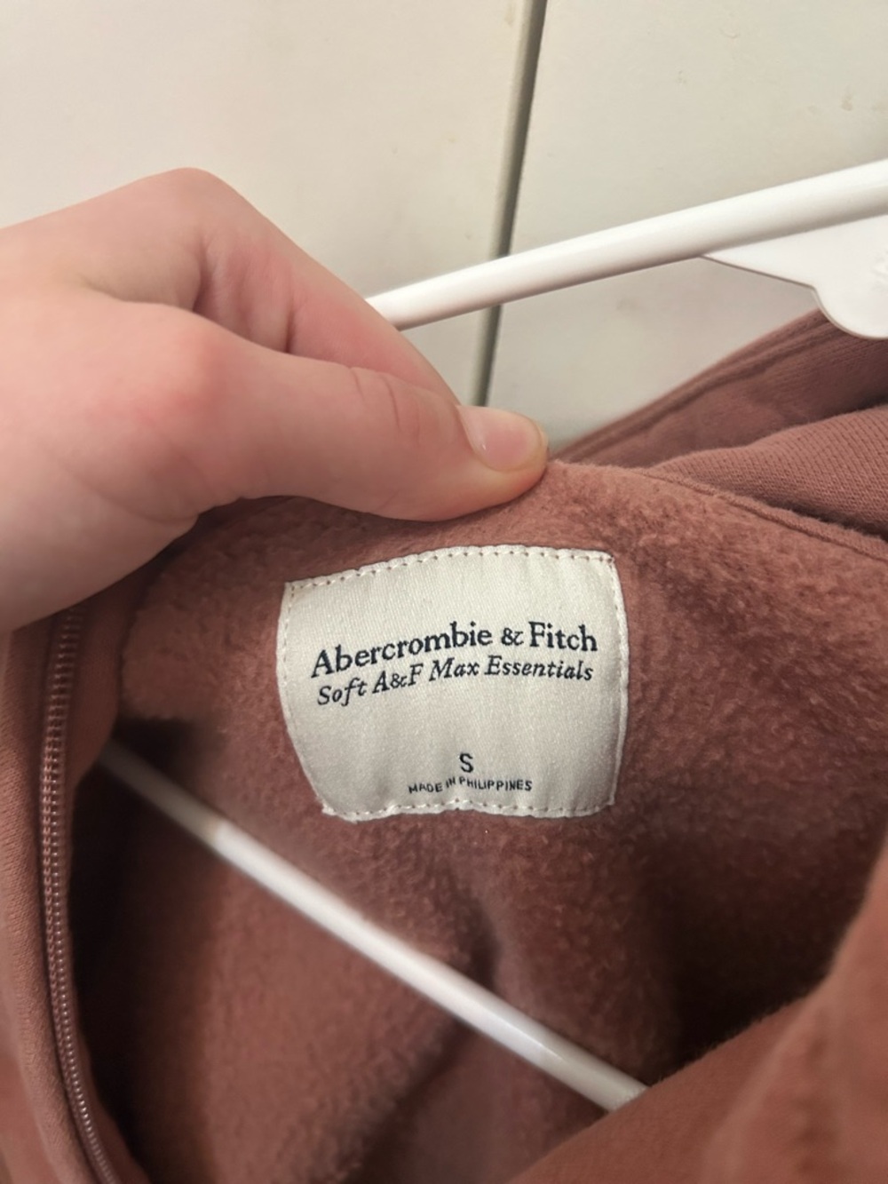 Abercrombie & Fitch Fleece Quarter-Zip Hoodie in Dusty Rose - Picture 2 of 2